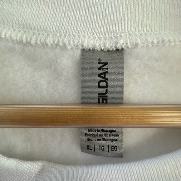 NWT KaloKairi Closet Dancing Queen sweatshirt XL
Perfect for Spring Break! - Picture 4 of 4